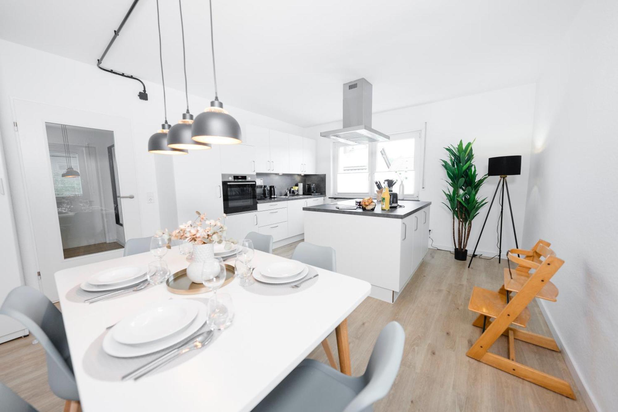 Stadtrand Oase Karlsruhe Mit Balkon Exteriör bild
