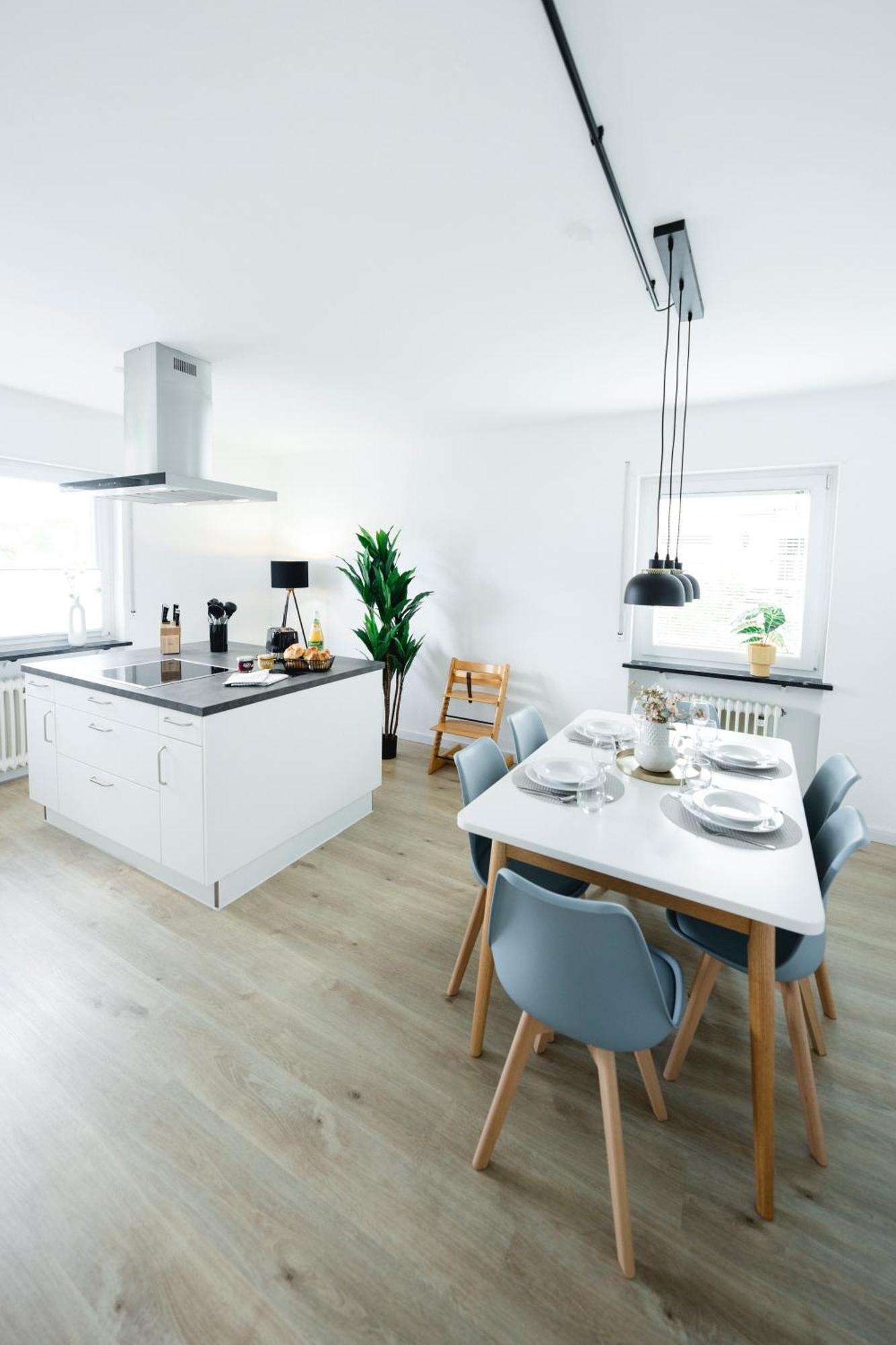 Stadtrand Oase Karlsruhe Mit Balkon Exteriör bild